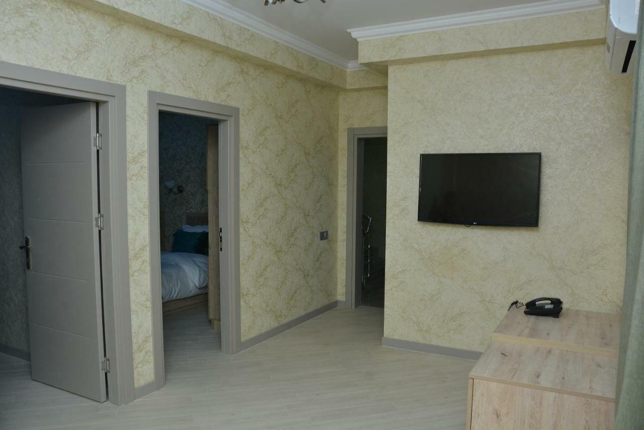 Global Hotel Baku Exteriör bild