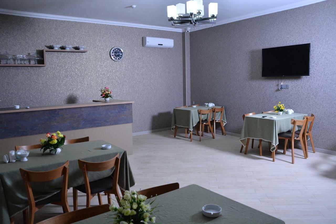 Global Hotel Baku Exteriör bild